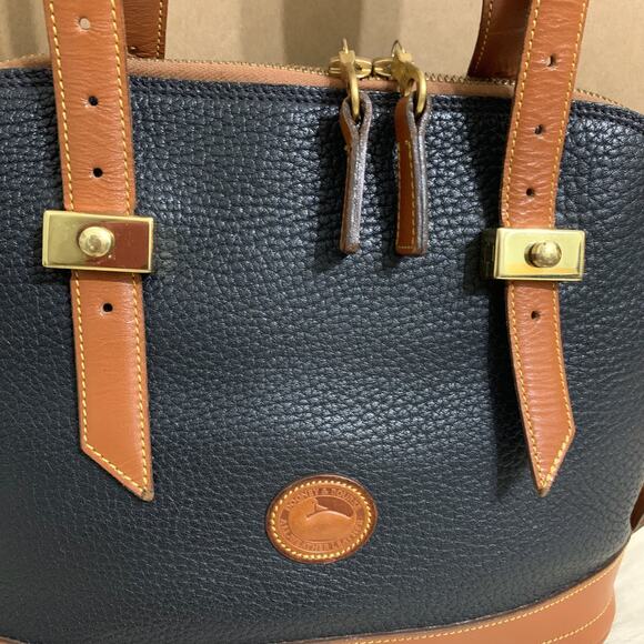 DOONEY & BOURKE Vintage All-Weather-Leather Black/Tan METRO ZIP ZIP Dome Handbag - Picture 2 of 16
